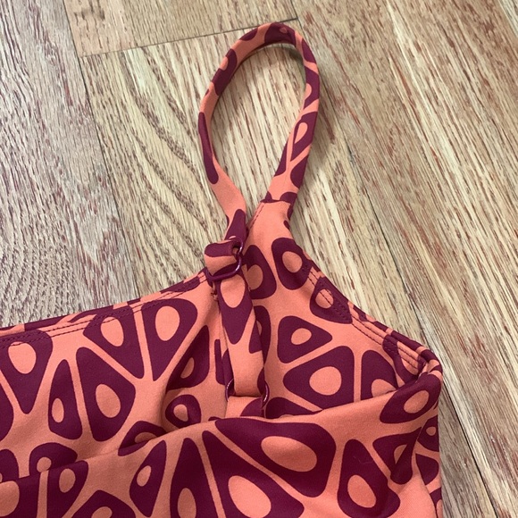 Vitality Sports Bra - Picture 6 of 8